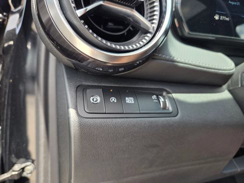 Used 2027 Chevrolet Equinox LT w/ Convenience Package II FWD image 22