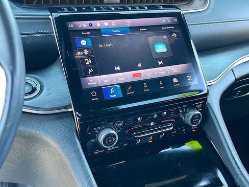 Certified 2022 Jeep Grand Cherokee L Overland image 15