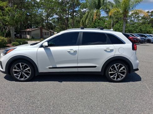 Used 2020 Kia Niro Touring FWD image 8