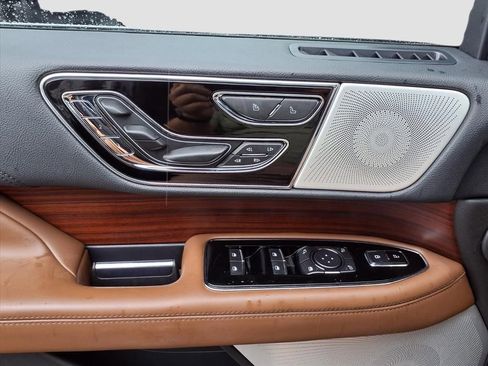 Used 2023 Lincoln Navigator L Reserve image 23