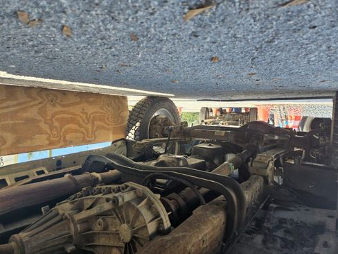 Used 2000 Ford F450 4x4 9 FT. Flatbed 7.3 Diesel image 15