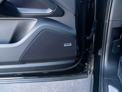 Certified 2025 Porsche Cayenne image 19