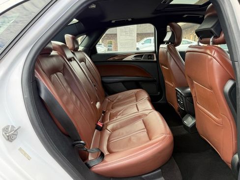 Used 2019 Lincoln MKZ Reserve AWD/4WD image 23