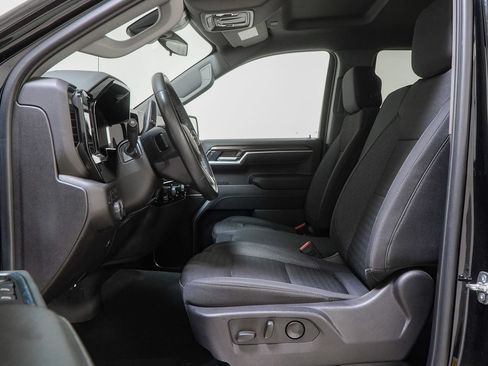 Used 2025 Chevrolet Silverado 1500 LT AWD/4WD image 21
