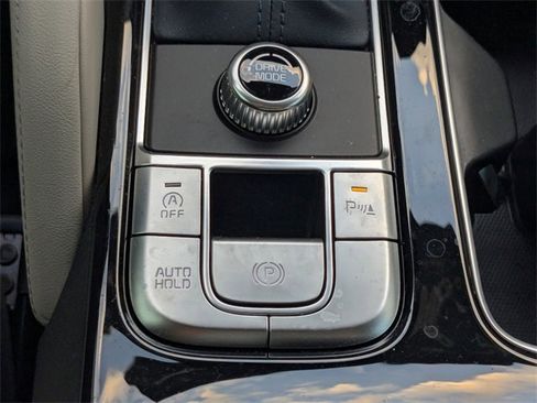 Certified 2024 Kia Telluride EX w/ EX Captain's Chair Package image 31