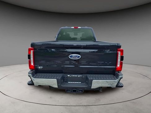 New 2026 Ford F350 XLT w/ XLT Premium Package AWD/4WD image 7