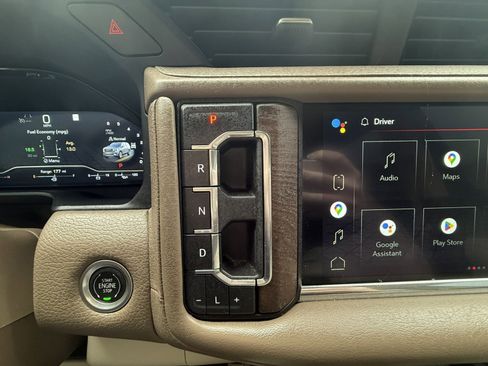 Used 2022 GMC Yukon Denali image 23