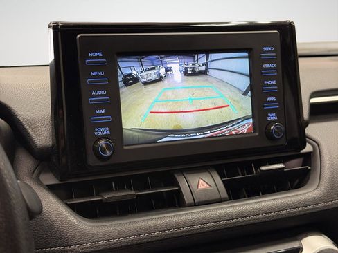 Used 2019 Toyota RAV4 XLE image 20
