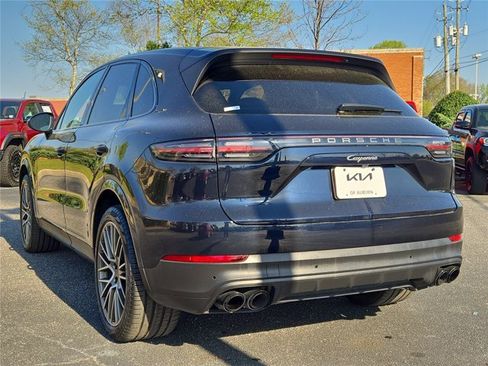Used 2023 Porsche Cayenne Platinum Edition AWD/4WD image 18