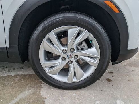 Used 2024 Buick Encore GX Preferred FWD image 11