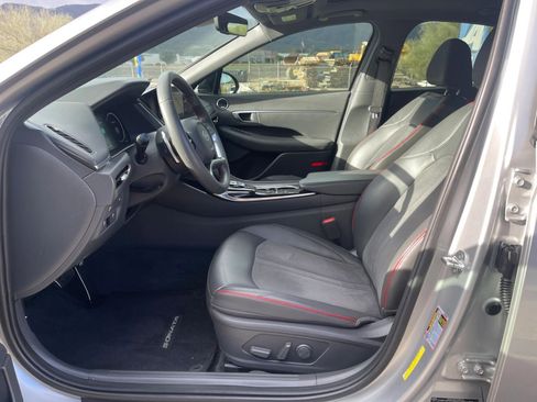 Used 2020 Hyundai Sonata SEL Plus w/ Tech Package image 13