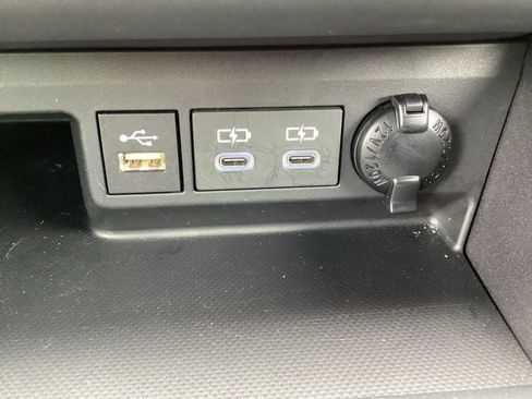 Used 2025 Toyota Highlander XSE AWD/4WD image 21