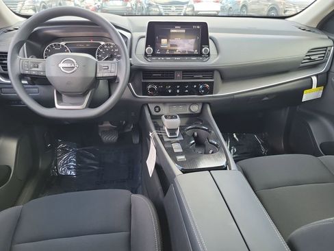 New 2026 Nissan Rogue S image 4