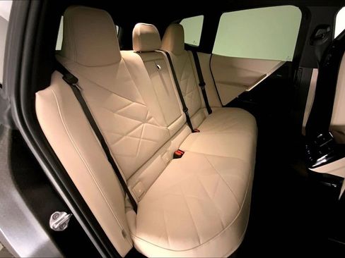 Certified 2023 BMW iX xDrive50 w/ Premium Package image 15