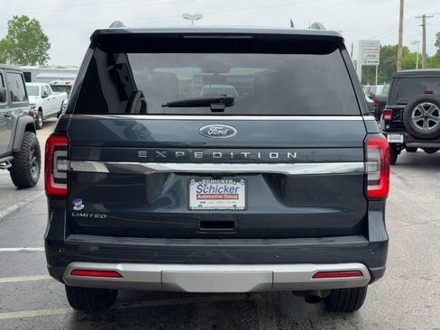 Used 2023 Ford Expedition Limited AWD/4WD image 4