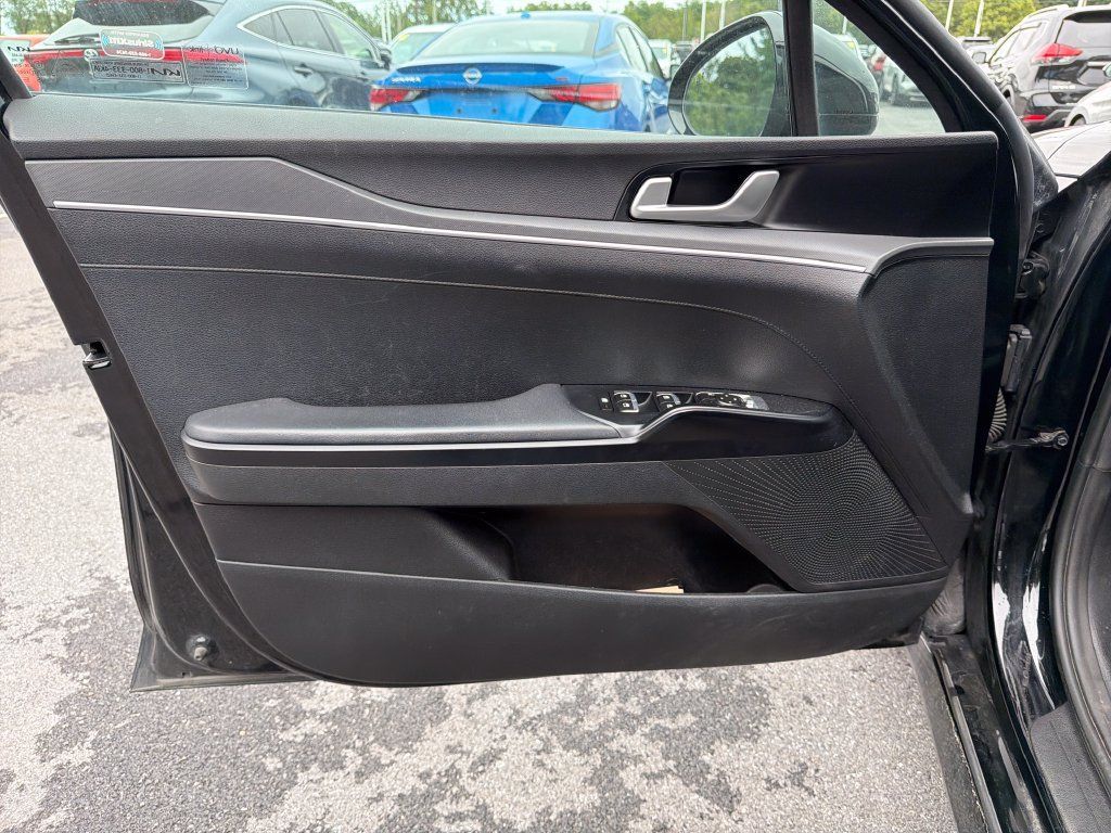 Used 2022 Kia K5 GT-Line w/ GT-Line Awd Premium Package image 11