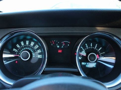 Used 2013 Ford Mustang GT image 23