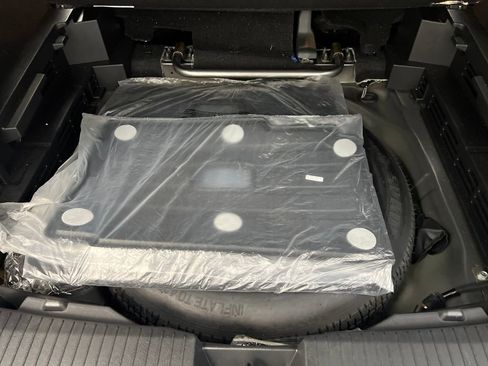 Used 2024 Nissan Rogue S image 29