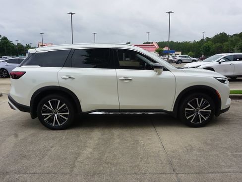Used 2024 INFINITI QX60 Sensory w/ Cargo Package AWD/4WD image 22