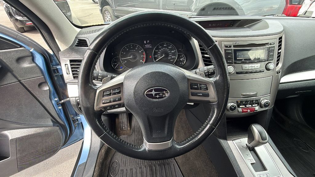 Used 2012 Subaru Outback 2.5i Premium AWD/4WD image 26