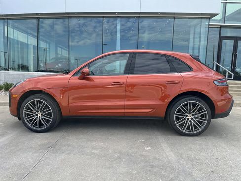 New 2025 Porsche Macan image 2