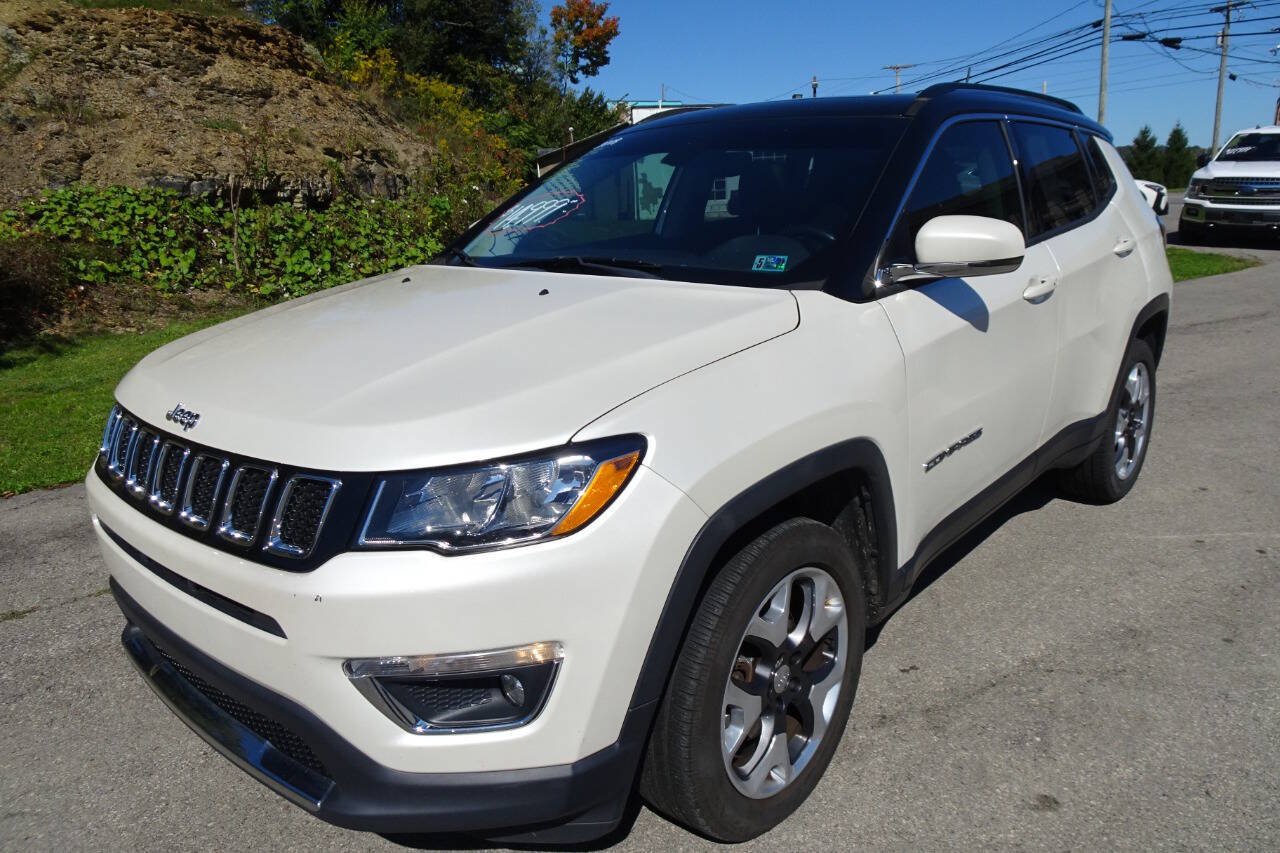 Used 2018 Jeep Compass Limited w/ Safe & Security Group AWD/4WD image 2
