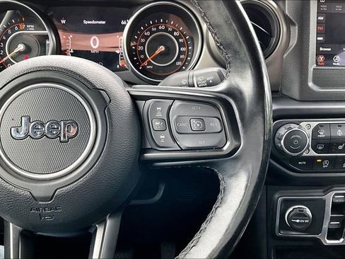 Used 2021 Jeep Wrangler Unlimited Sport AWD/4WD image 12