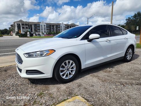 Used 2016 Ford Fusion S image 2