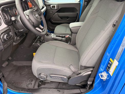 New 2026 Jeep Wrangler Unlimited Sport AWD/4WD image 8