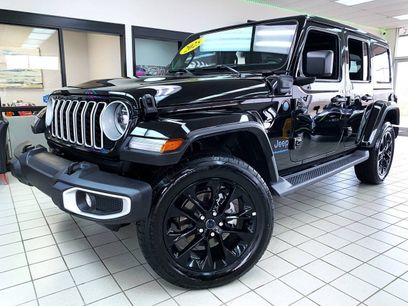 Used 2025 Jeep Wrangler Unlimited Sahara w/ Safety Group