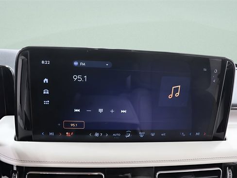 Used 2025 Lincoln Aviator Reserve w/ Equipment Group 201A image 11