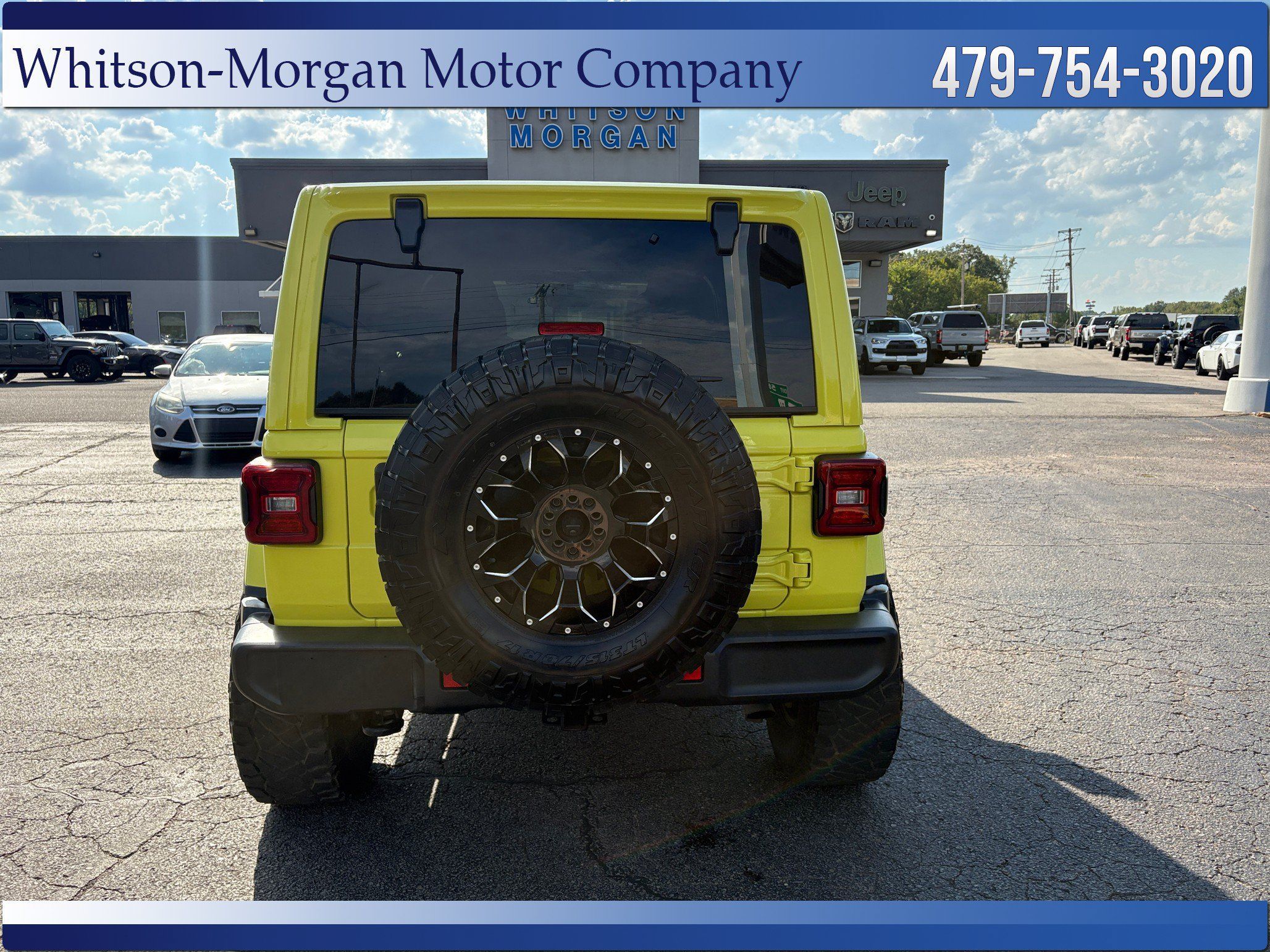 Used 2022 Jeep Wrangler Unlimited Sahara w/ LED Lighting Group AWD/4WD image 6