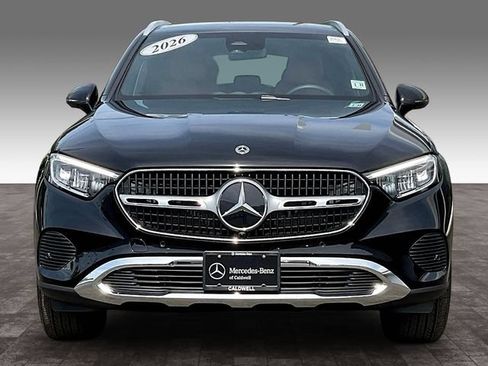 Used 2026 Mercedes-Benz GLC 300 4MATIC image 2