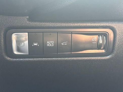 Used 2024 Chevrolet Equinox EV RS image 29