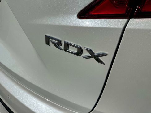 Used 2023 Acura RDX w/ Technology Package FWD image 8