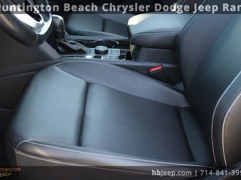 Used 2020 Volkswagen Atlas Cross Sport SEL image 37