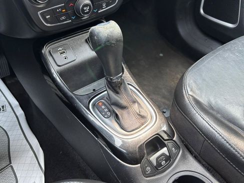 Used 2021 Jeep Compass Limited FWD image 25
