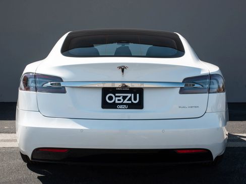 Used 2021 Tesla Model S Long Range Plus image 23