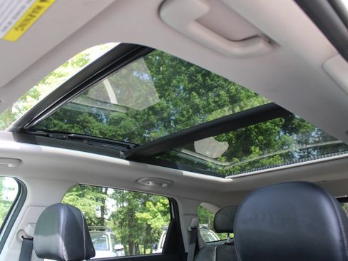 Used 2021 Kia Sorento S w/ Panoramic Sunroof Package FWD image 53