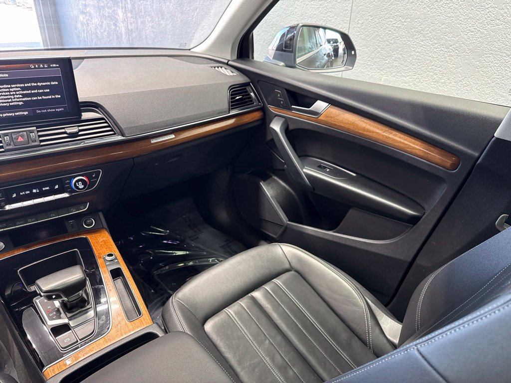 Used 2023 Audi Q5 2.0T Premium w/ Convenience Package AWD/4WD image 21
