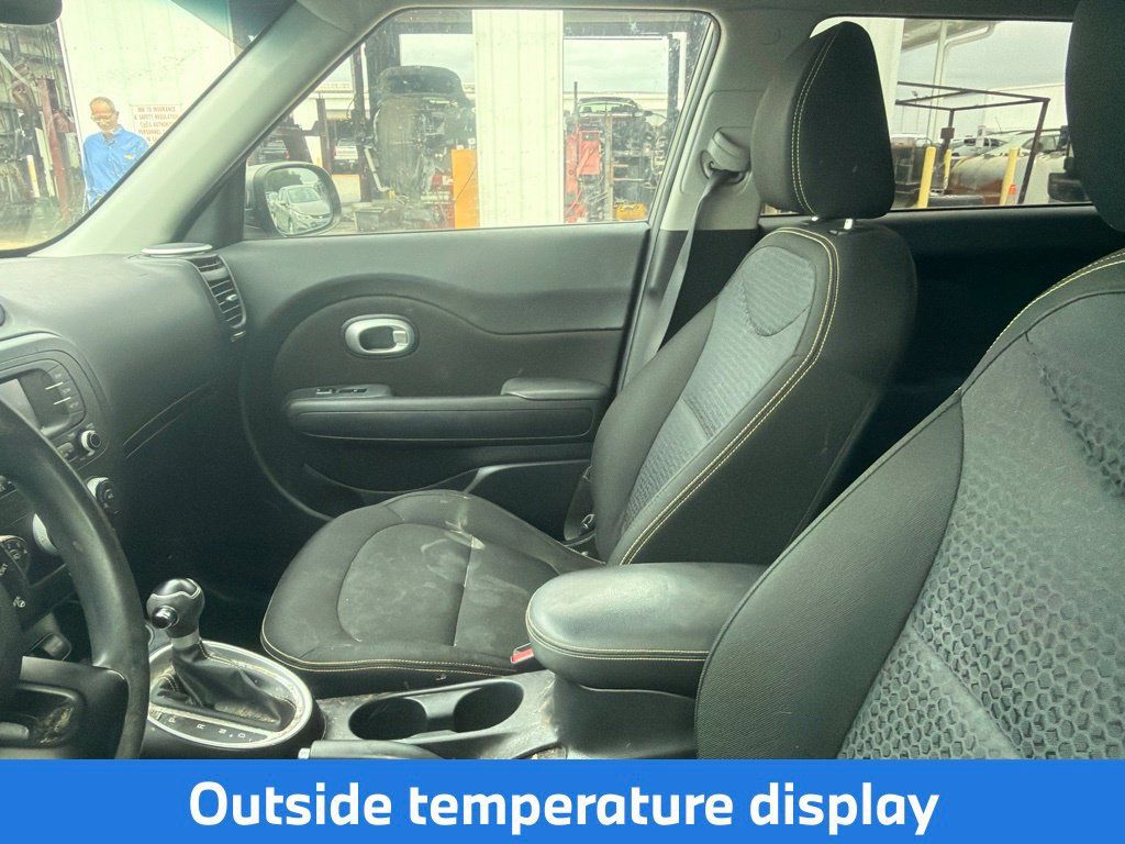 Used 2016 Kia Soul + FWD image 21