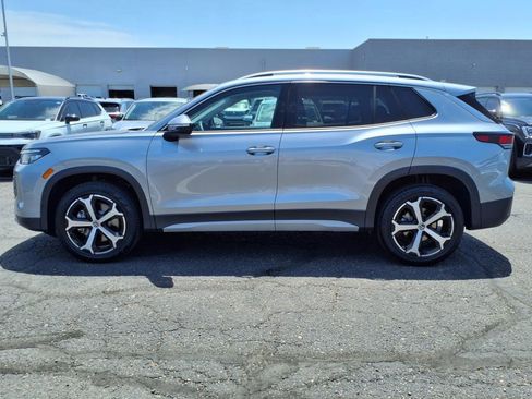 New 2025 Volkswagen Tiguan SE image 4