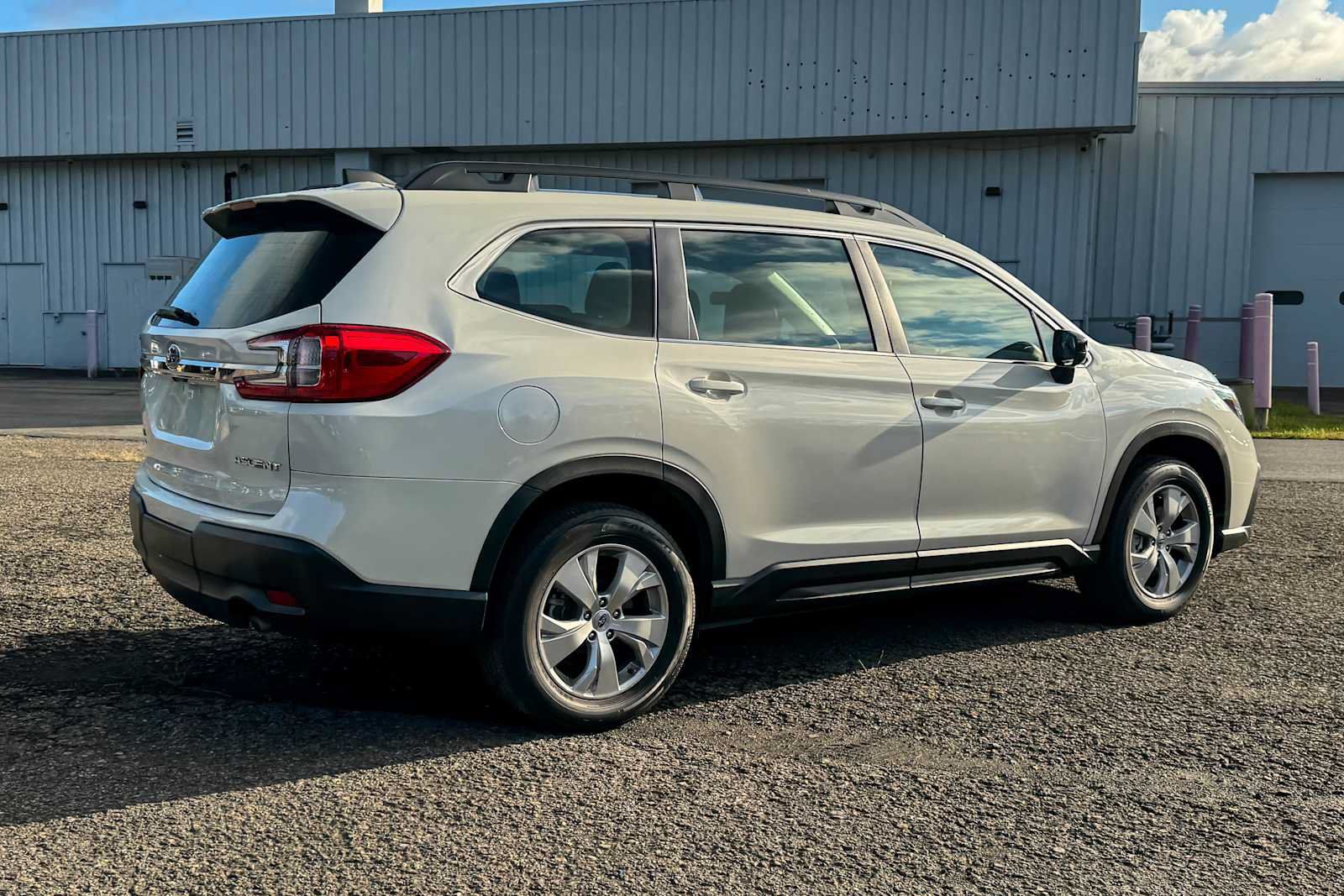 Certified 2023 Subaru Ascent 8-Passenger AWD/4WD image 3