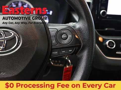 Used 2022 Toyota Corolla LE FWD image 15