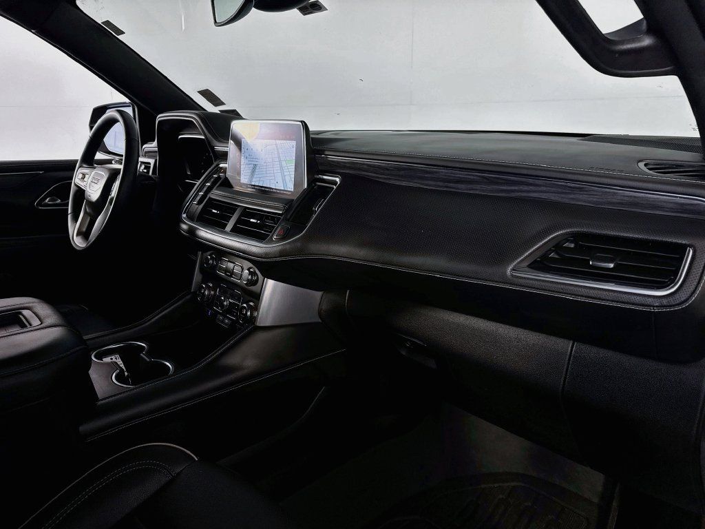 Used 2023 GMC Yukon SLT w/ SLT Premium Package RWD image 32