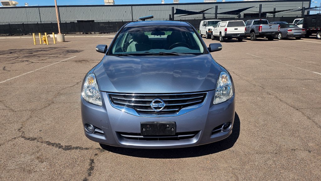 Used 2010 Nissan Altima 2.5 S w/ Convenience Plus Pkg FWD image 3