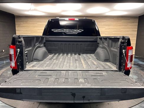 Used 2023 Ford F150 Lariat w/ Trailer Tow Package image 25