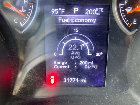Used 2022 Jeep Wrangler Sport AWD/4WD image 9