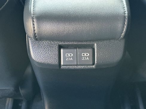 Used 2021 Toyota Prius Prime XLE image 15