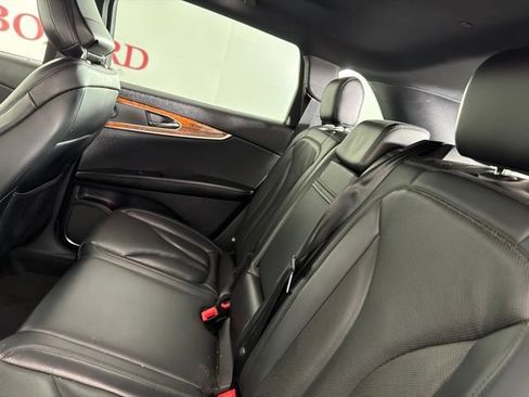 Used 2020 Lincoln Nautilus Reserve FWD image 13